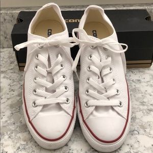 Converse women’s Sneaker